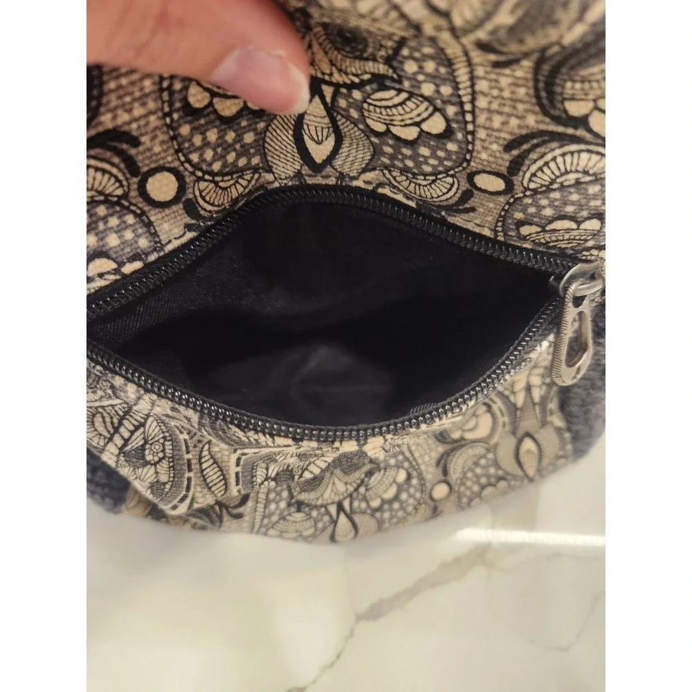 Sakroots Roma Shopper Purse Shoulder Bag Black Gray Cream Crochet Logo Owl FOB